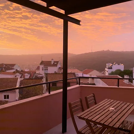 Appartement3 Avec Terrasse Et Vue Pres D'amoreiras