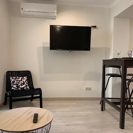 Appartement3 Avec Terrasse Et Vue Pres D'amoreiras * Lisbon